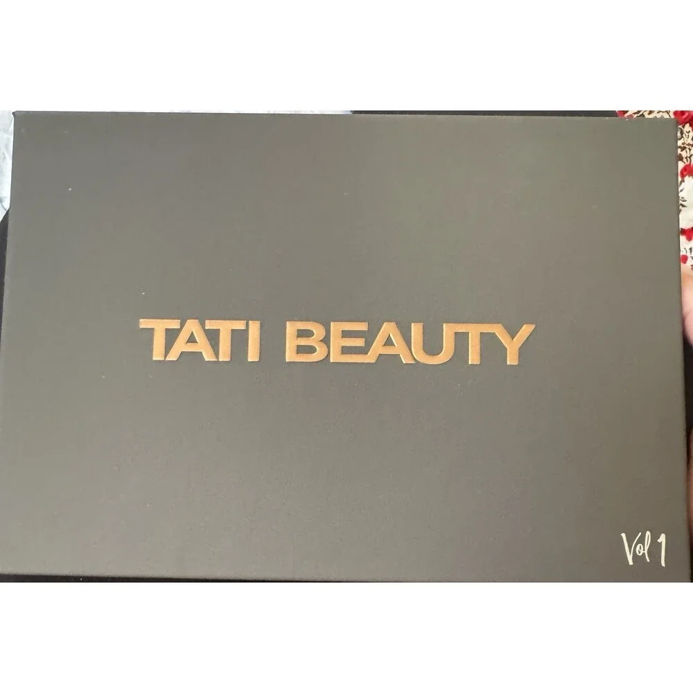 NIB 🔥 Tati Beauty Eyeshadow Palette Volume 1 Textured Neutrals Glitter RARE
